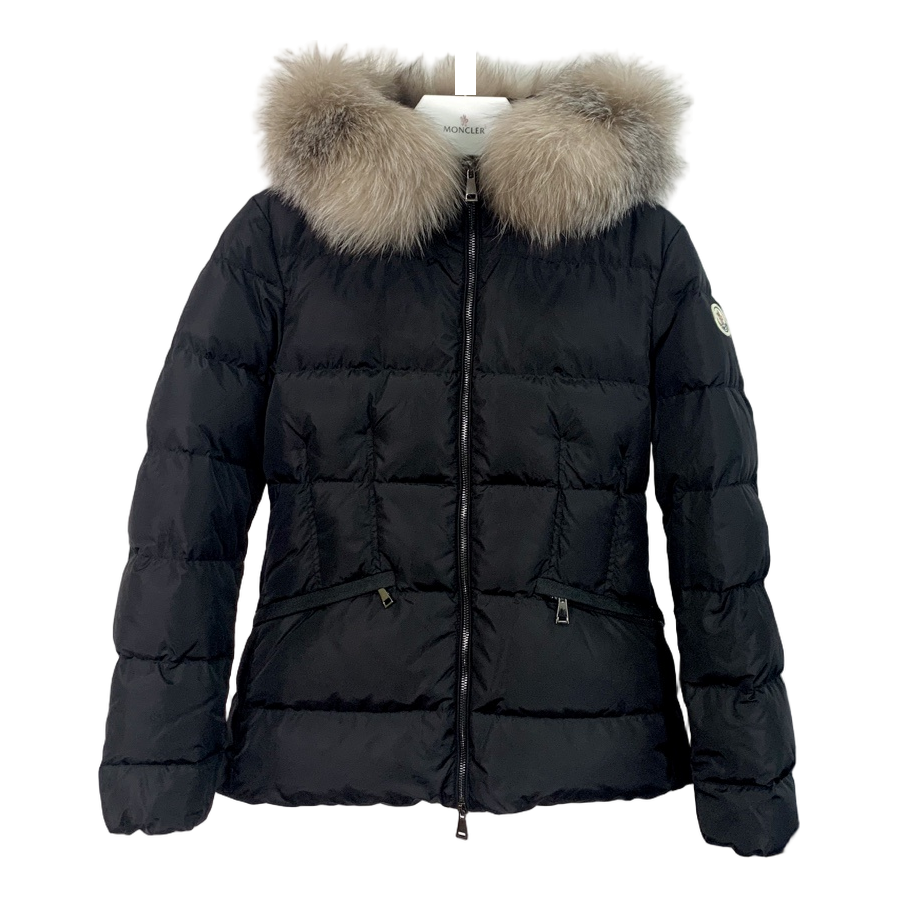 Moncler Cinched-Waist Fur-Trim Hooded Down Jacket in Black