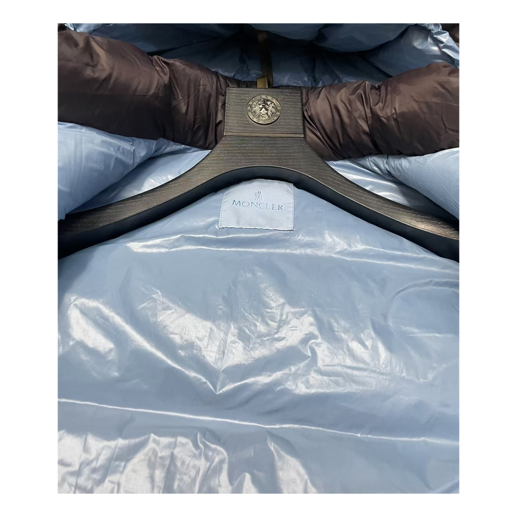 Moncler Oversized Chest-Badge Hooded Down Puffer Jacket