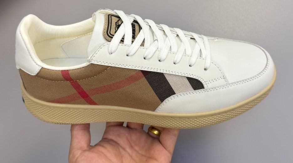 Burberry Check-Panel Low-Top Sneakers